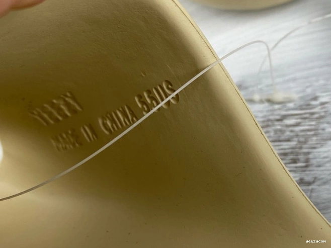 Slide Adidas Yeezy Bone FW6345 1002